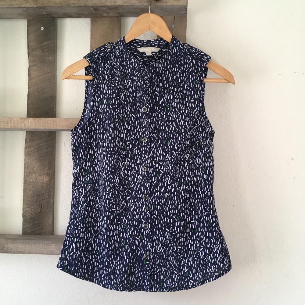 Banana Republic sleeveless navy button up